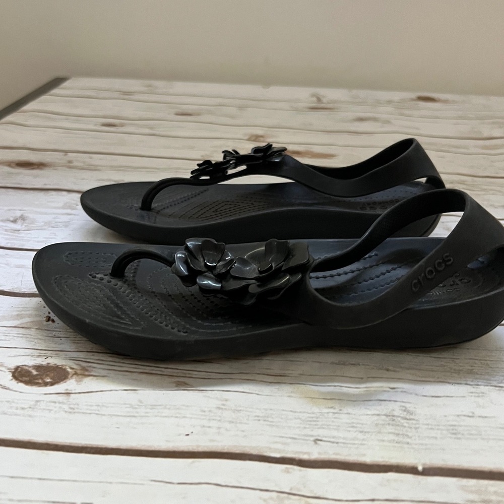 Crocs Thong Sandals Black Floral Applique Slingback Comfort Shoes Womens 8